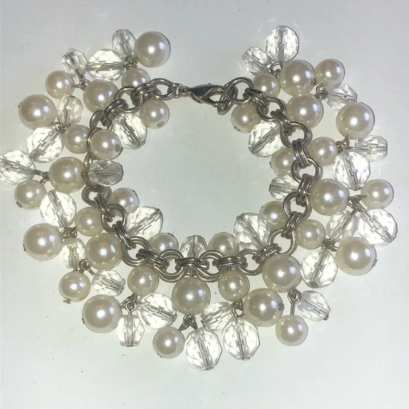Silver Tone Faux Pearl & Clear Beads Chunky Boho Beaded Bracelet - Picture 6 of 6